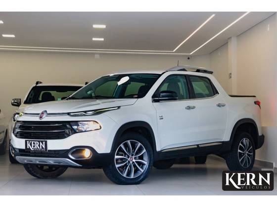 FIAT TORO 2.0 16V TURBO DIESEL VOLCANO 4WD AT9